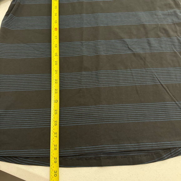 Lululemon 5 Year Basic Tee Shirt - Picture 4 of 5